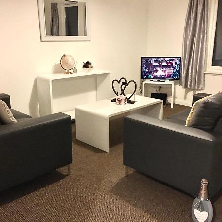 Central Spacious 2 Bedroom By Union Square Free Parking Aberdeen Exterior photo